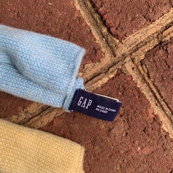 Gap Multi-Colored Scarf - Picture 2 of 2